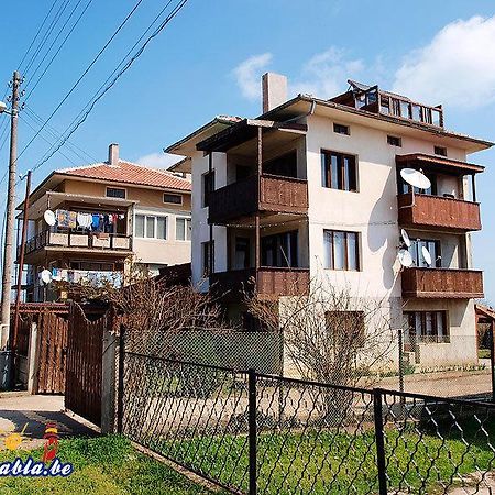 שבלה Elida Guest House מראה חיצוני תמונה