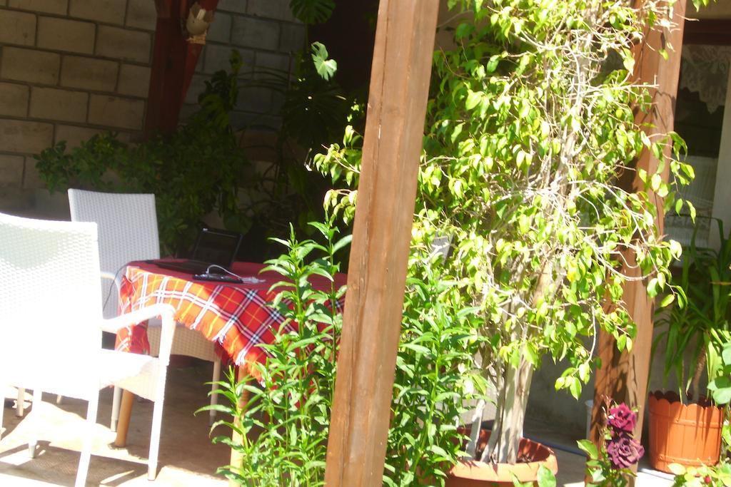 שבלה Elida Guest House מראה חיצוני תמונה